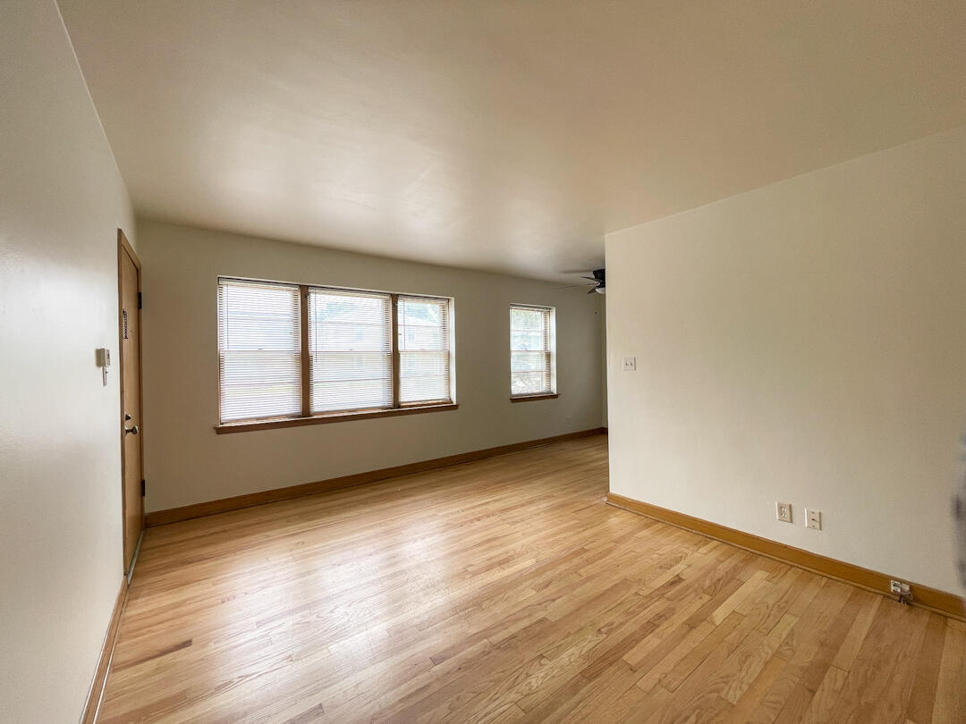6920 West Center Street, Unit 1 Milwaukee, WI 53210 - Photo 6 of 26 Living Room