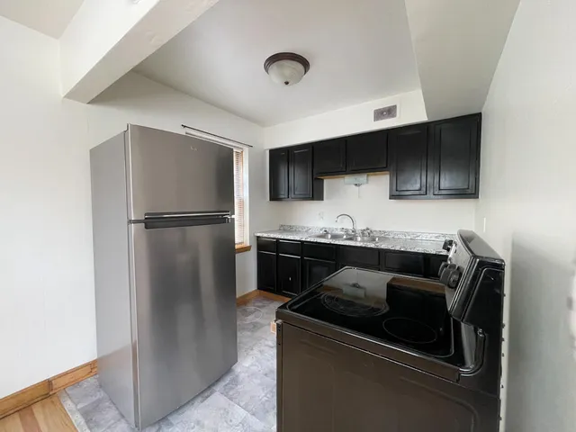 $1,115 | 6920 West Center Street, Unit 1, Milwaukee, WI 53210