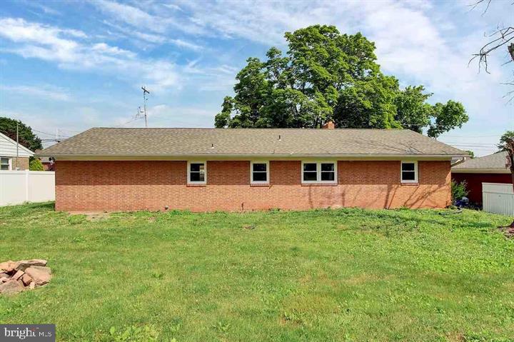 1630 Church Road York, PA 17408 - Photo 19 of 21