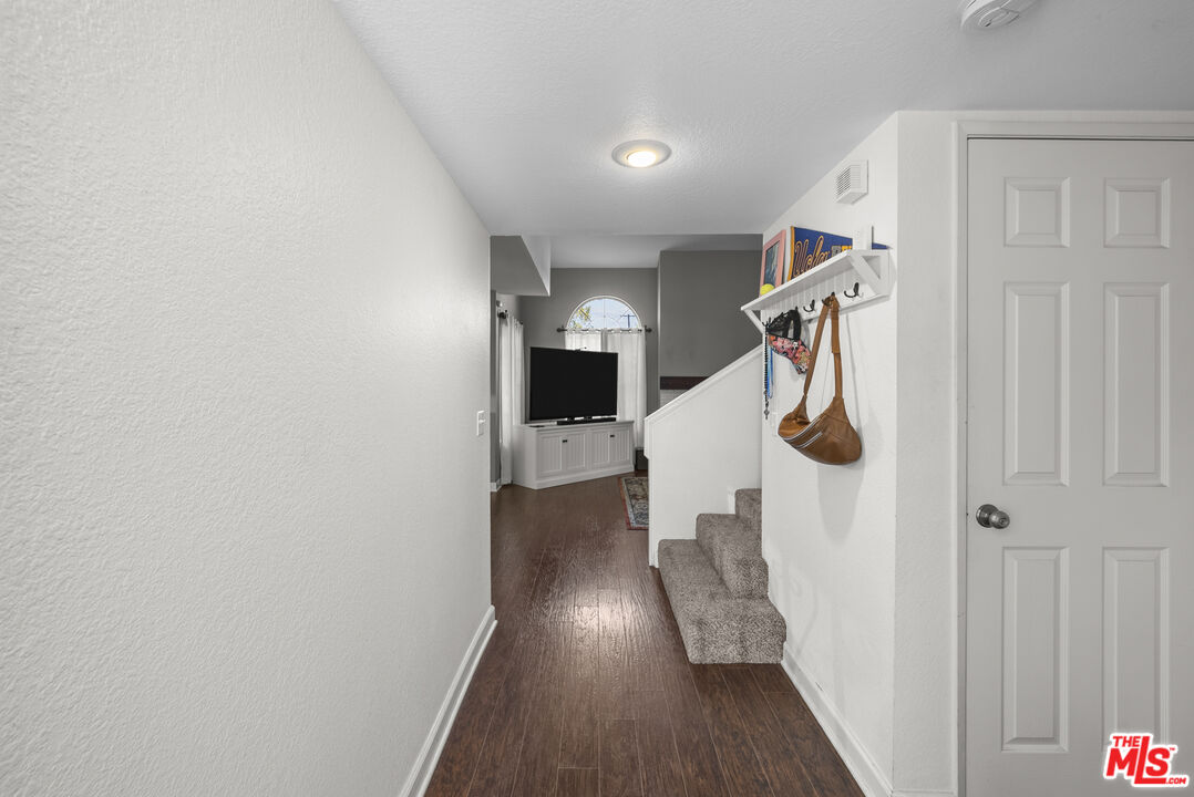 719 East Pleasant Valley Road Port Hueneme, CA 93041 - Photo 29 of 42