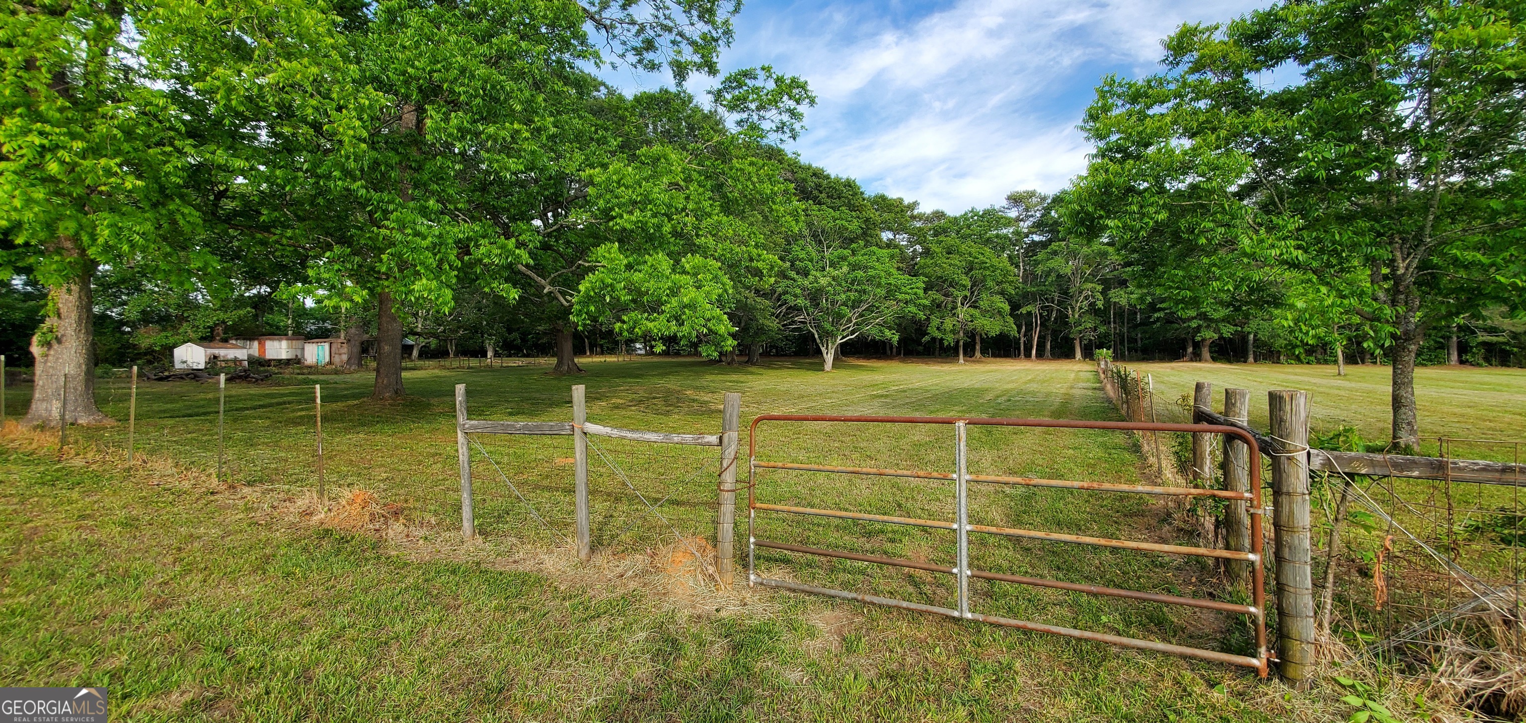 1061 Burger Road Watkinsville, GA 30677 - Photo 14 of 43 a view of a tennis court