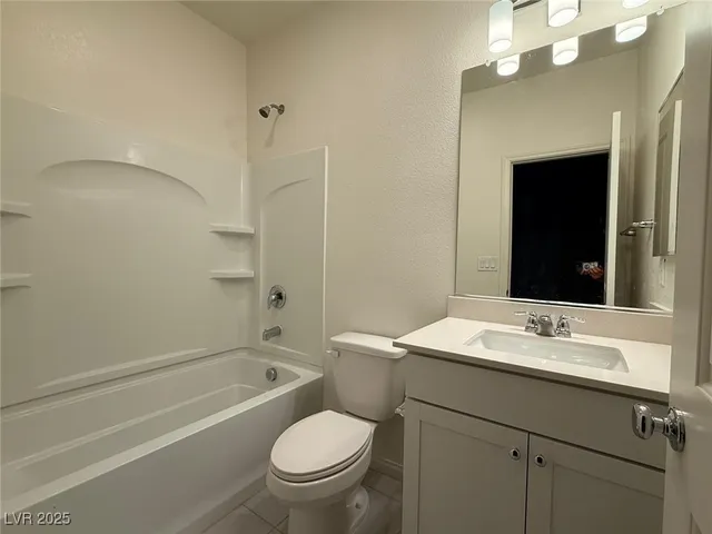 $2,800 | 5961 Brussels Street, Las Vegas, NV 89113