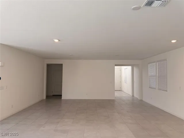 $2,800 | 5961 Brussels Street, Las Vegas, NV 89113