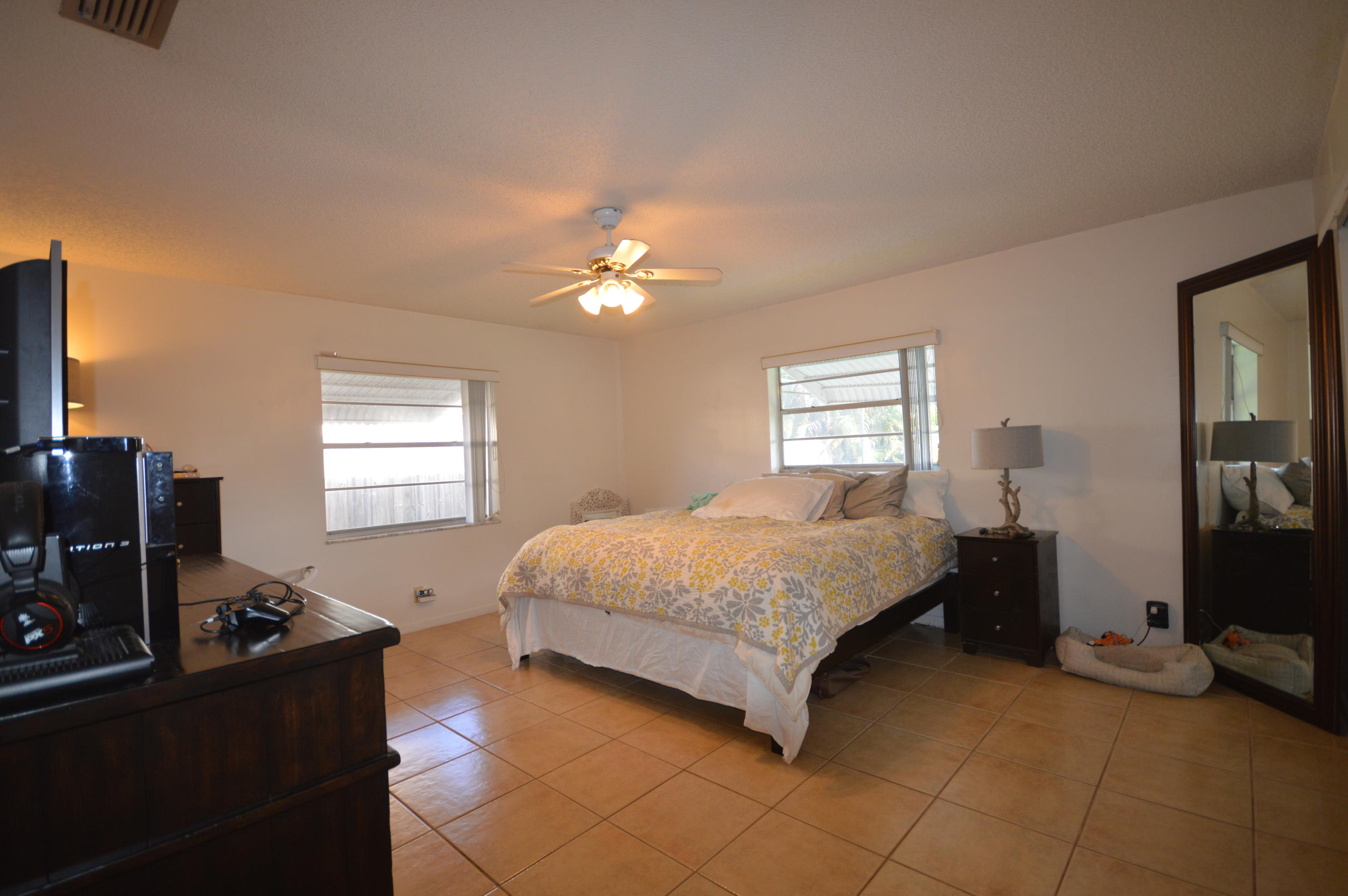8868 Southwest 8th Street Boca Raton, FL 33433 - Photo 11 of 16 DSC_0843