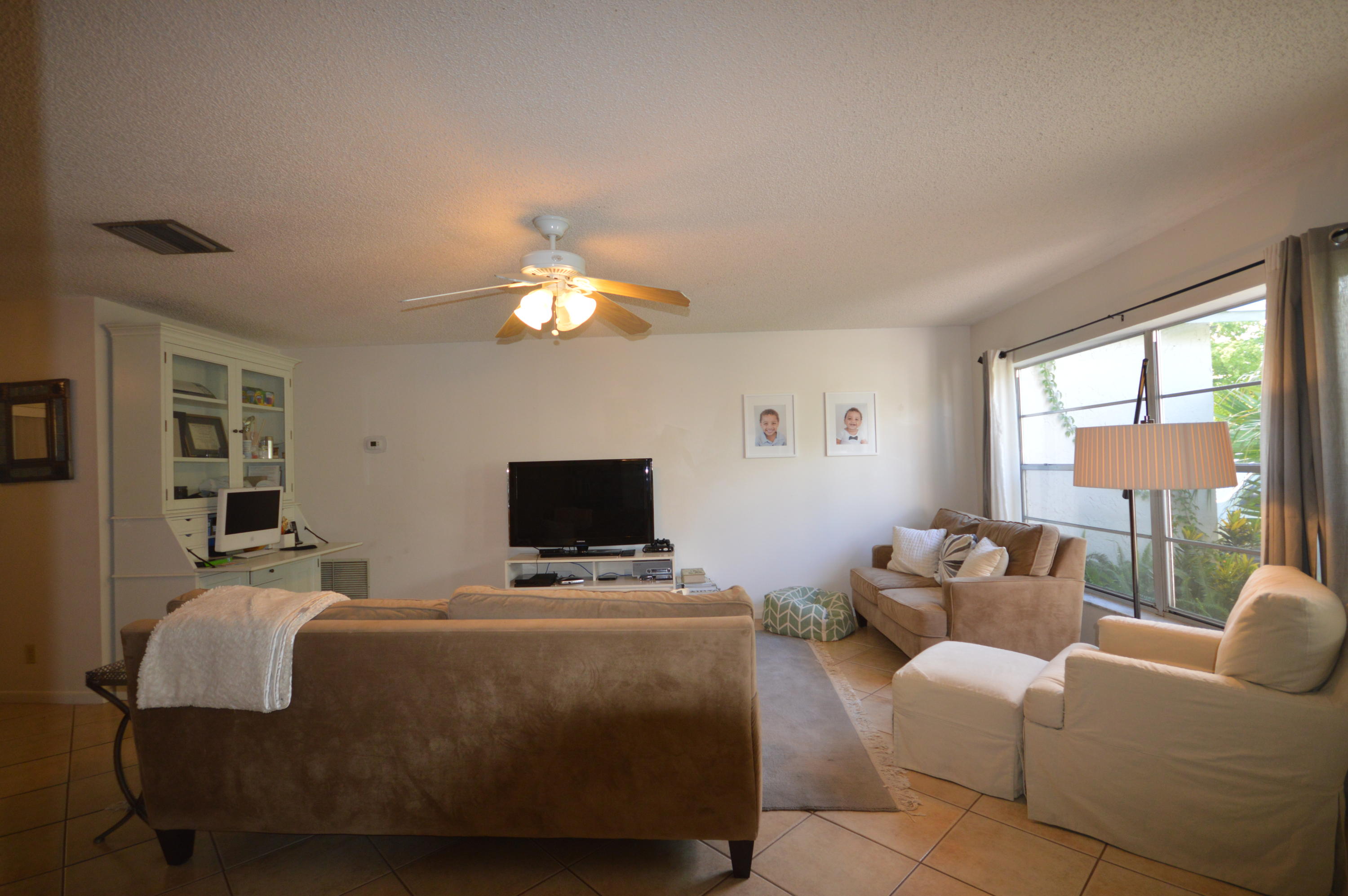 8868 Southwest 8th Street Boca Raton, FL 33433 - Photo 7 of 16 DSC_0834