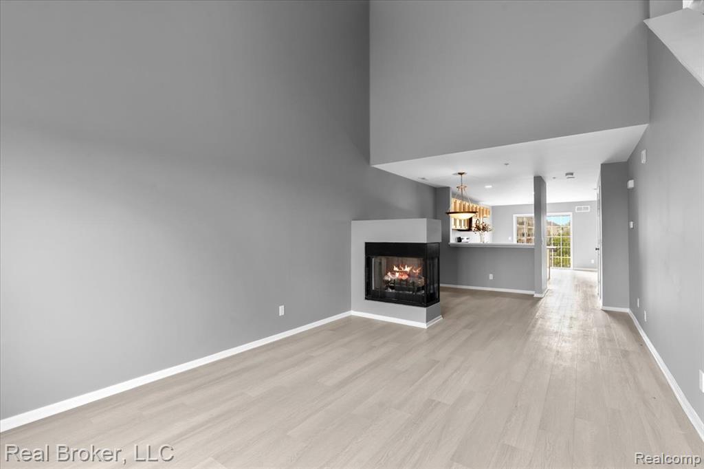1546 Devon Lane Troy, MI 48084 - Photo 16 of 46