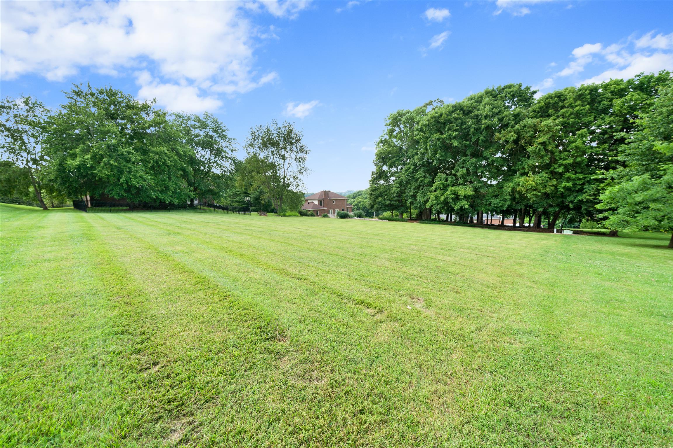 433 Stonemeadow Road Clarksville, TN 37043 - Photo 28 of 29 Gallery Image 28