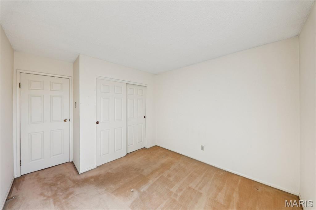 2369 Hidden Meadow Lane Ballwin, MO 63021 - Photo 21 of 50