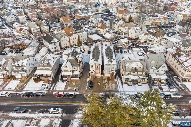 a view of building with yard