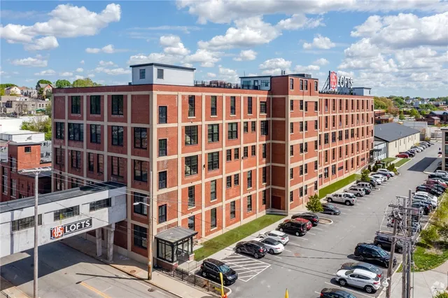 $2,235 | 11 Eagle Street, Unit 225, Providence, RI 02908