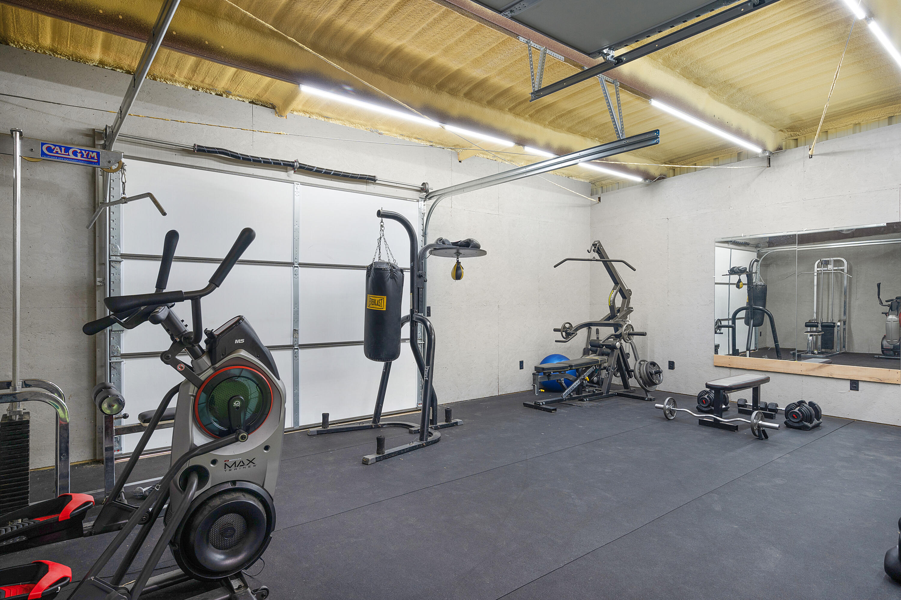 7468 Noah Reid Road Chattanooga, TN 37421 - Photo 122 of 146 90. Fitness Room
