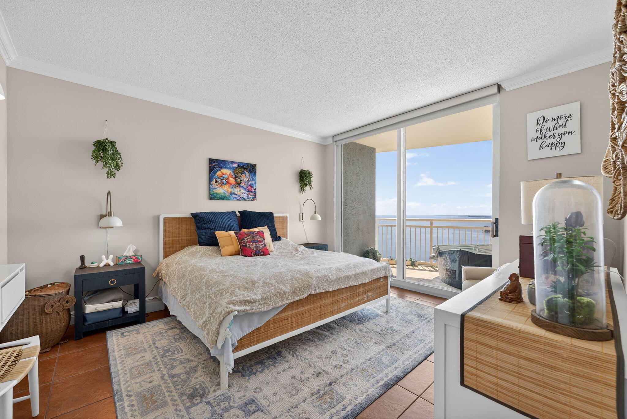 2475 Brickell Avenue, Unit 2501 Miami, FL 33129 - Photo 5 of 18 12-web-or-mls-DSC00714
