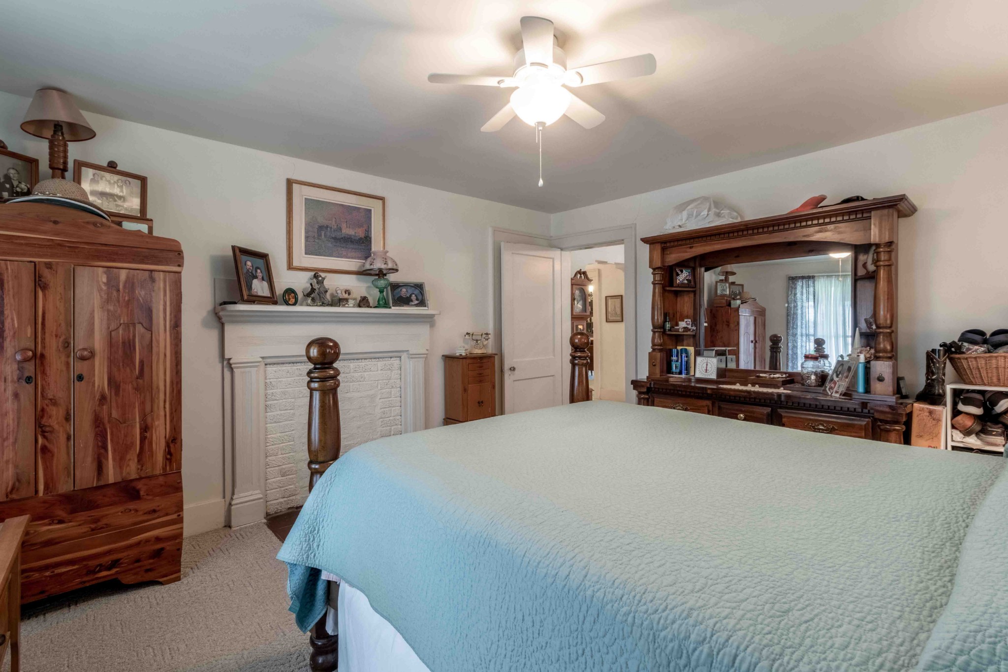 1780 Hickory Point Road Clarksville, TN 37043 - Photo 32 of 50 a bed room with a bed and a tv