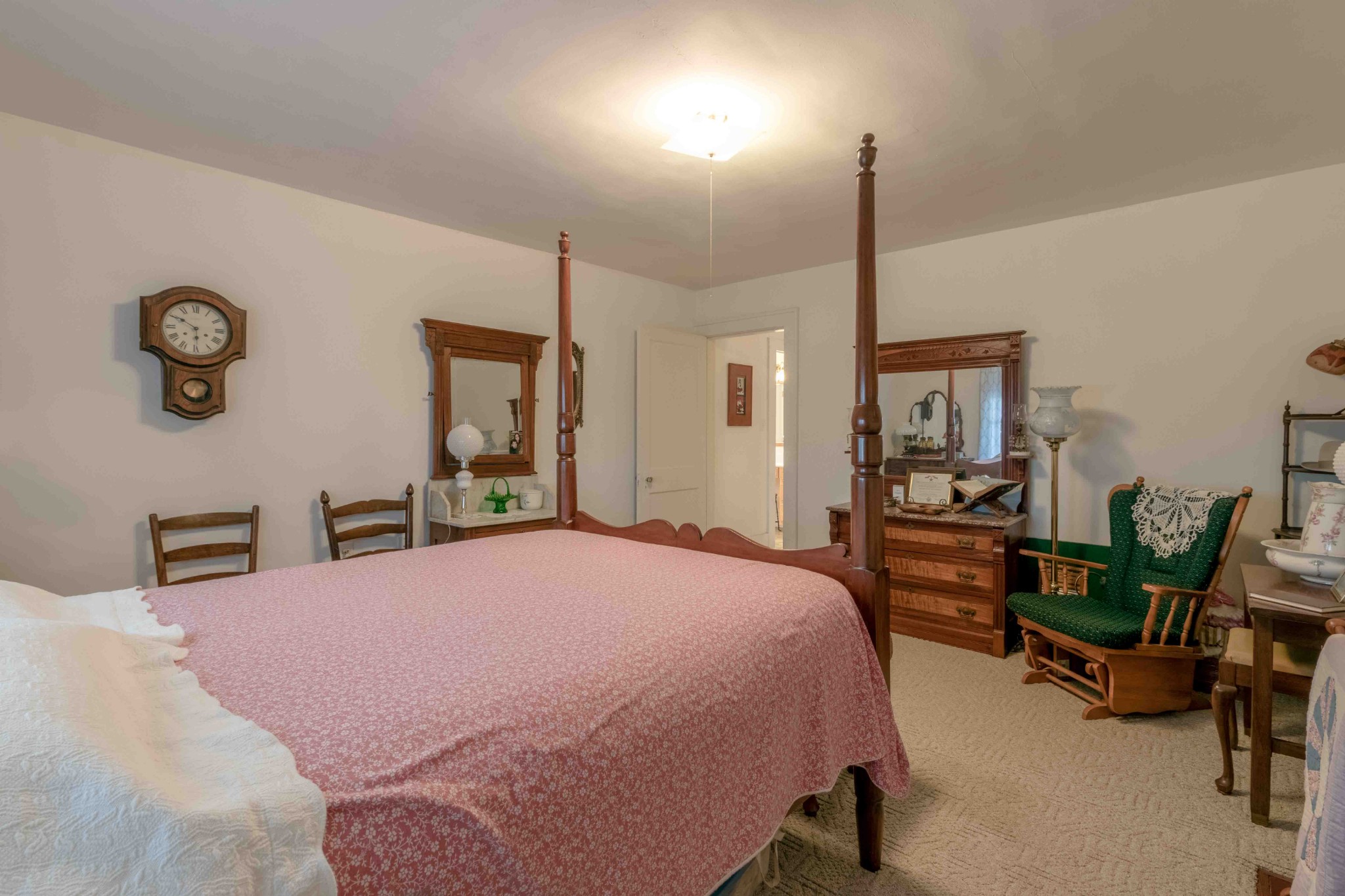 1780 Hickory Point Road Clarksville, TN 37043 - Photo 34 of 50 a bedroom with furniture and a window