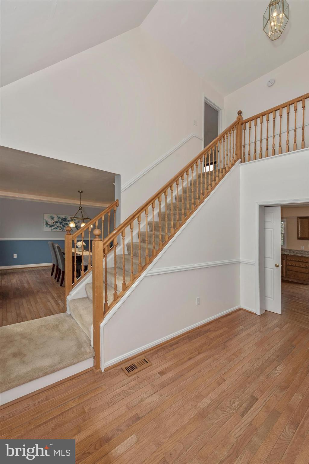 2480 Flag Marsh Road Mount Airy, MD 21771 - Photo 6 of 30 Foyer