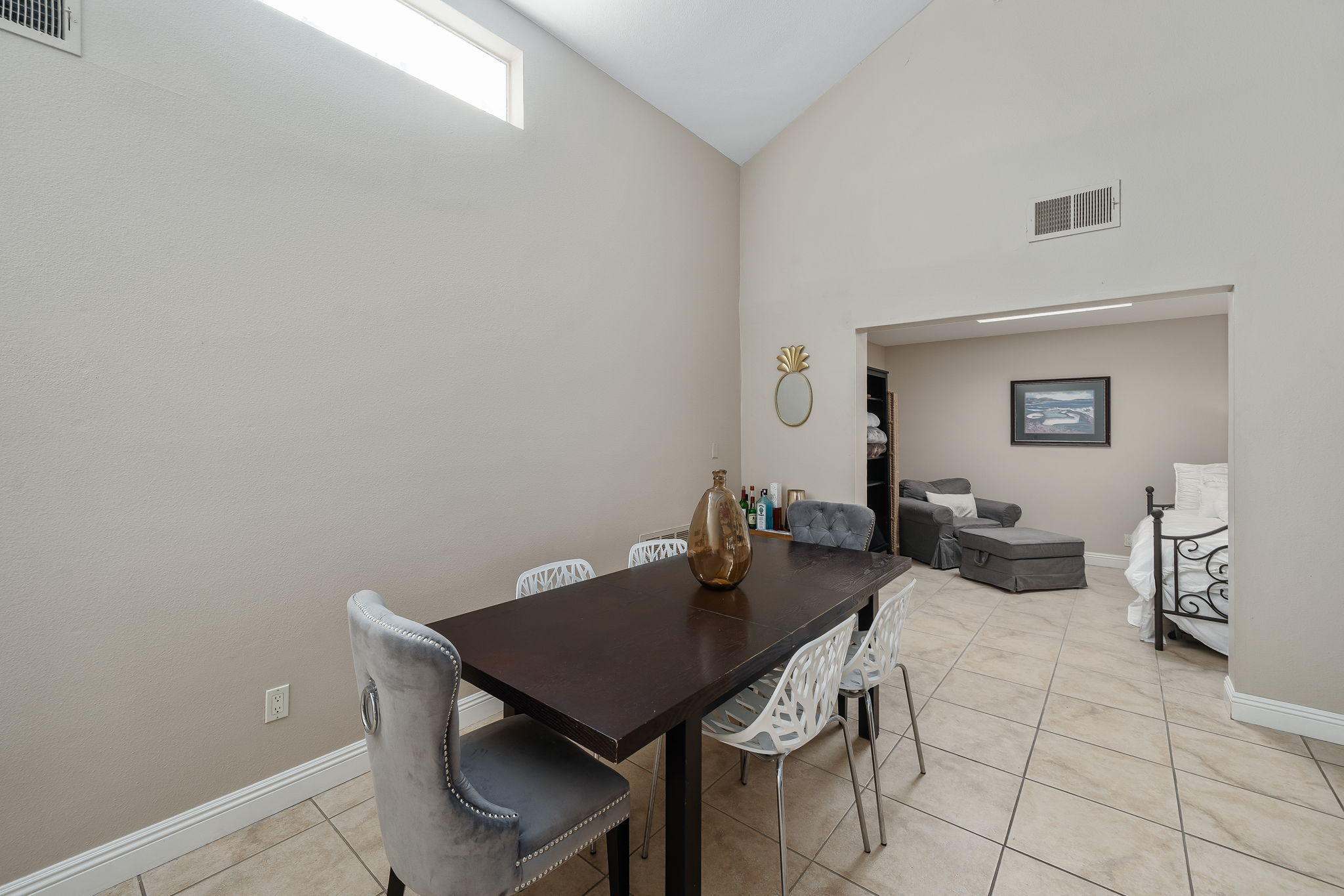 28 Palomas Drive Rancho Mirage, CA 92270 - Photo 6 of 26 a view of a workspace with furniture
