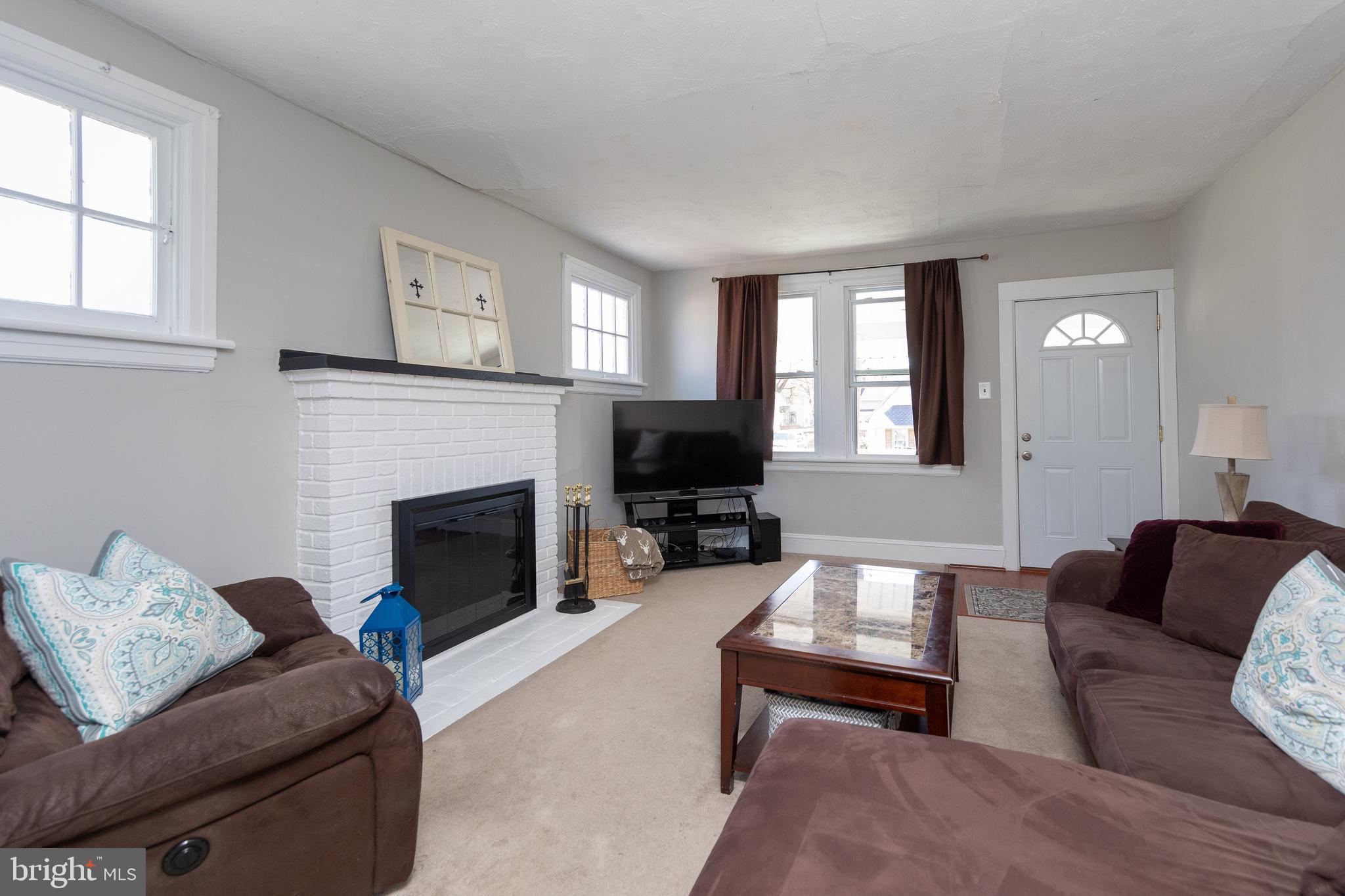 122 Barrett Road Willow Grove, PA 19090 - Photo 8 of 34 Gallery Image 8