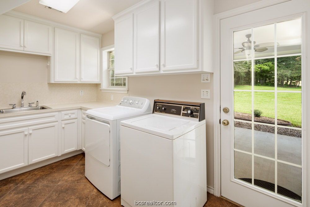 7710 Elmo Weedon Road Bryan, TX 77808 - Photo 32 of 48