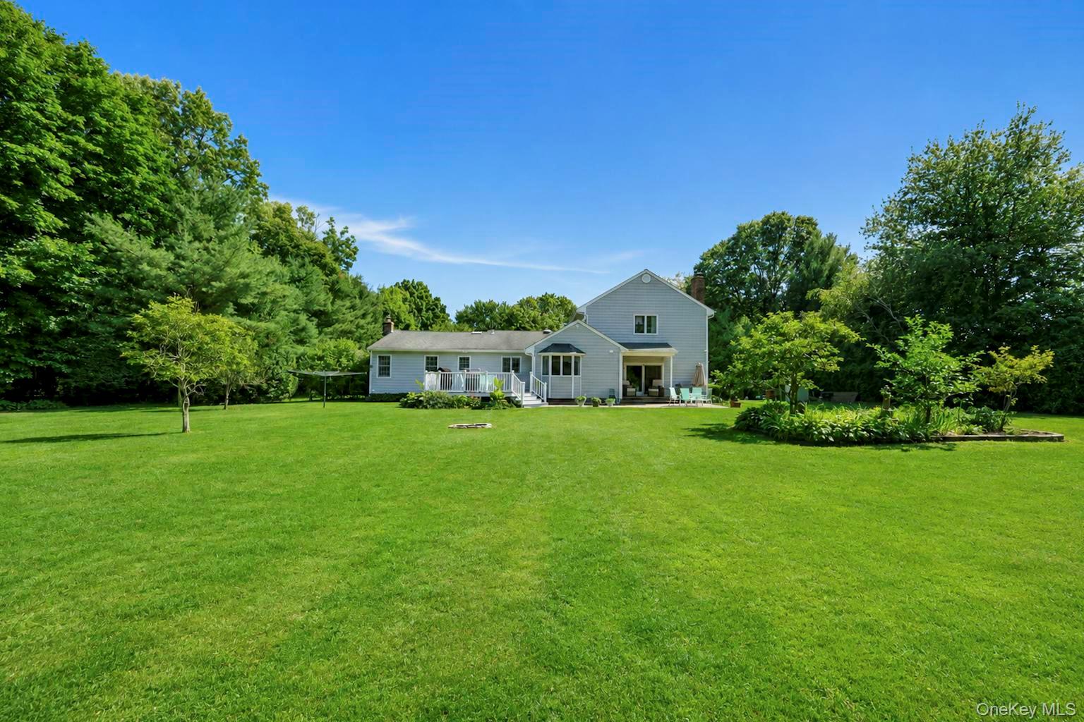 29 Niewood Drive Ridge, NY 11961 - Photo 10 of 48 Gallery Image 10