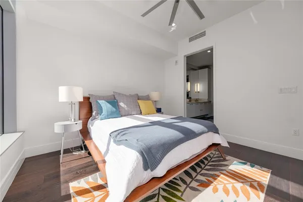 $4,750 | 501 West Avenue, Unit 1005, Austin, TX 78701