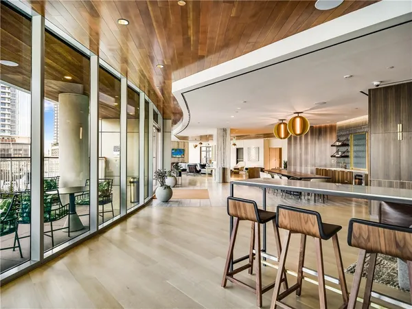 $4,750 | 501 West Avenue, Unit 1005, Austin, TX 78701