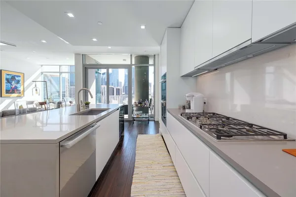 $4,750 | 501 West Avenue, Unit 1005, Austin, TX 78701
