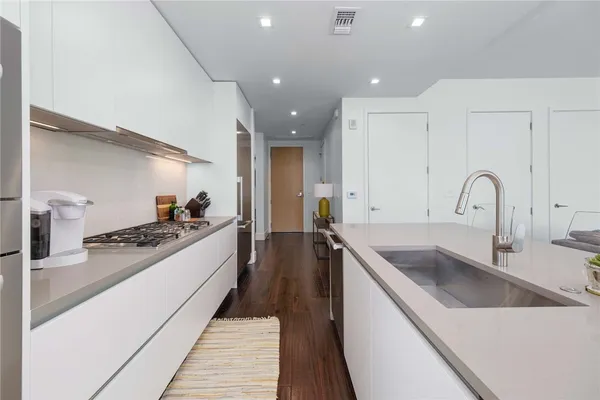 $4,750 | 501 West Avenue, Unit 1005, Austin, TX 78701