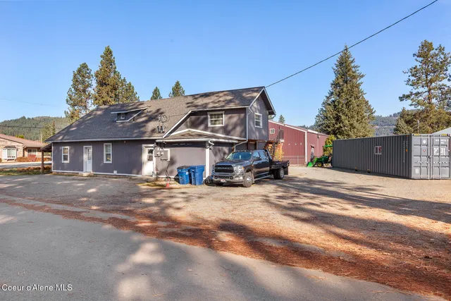 $579,000 | 207 South Division Street, Pinehurst, ID 83850