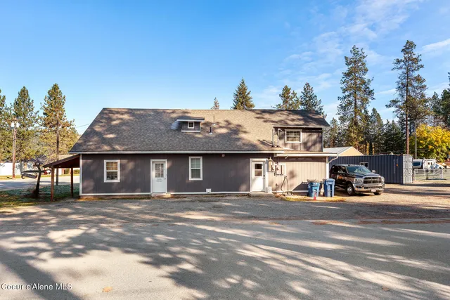 $579,000 | 207 South Division Street, Pinehurst, ID 83850