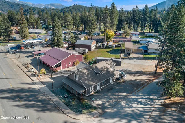 $579,000 | 207 South Division Street, Pinehurst, ID 83850
