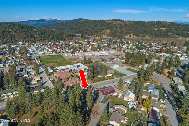 $579,000 | 207 South Division Street, Pinehurst, ID 83850