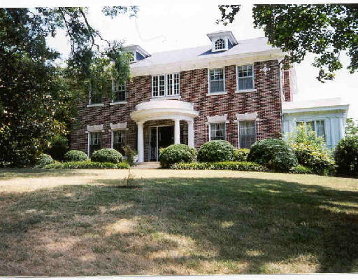 106 South Crest Road Chattanooga, TN 37404 - Photo 1 of 1 Primary Photo