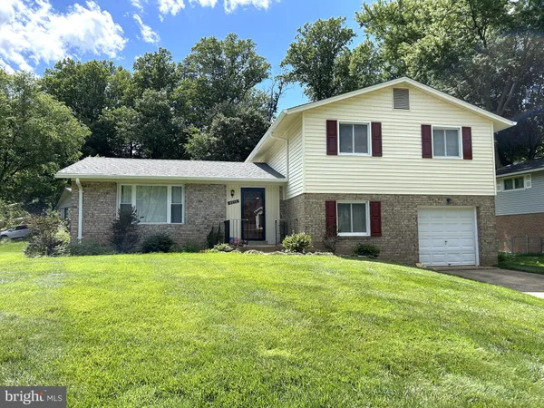 $4,100 | 4898 Wheatstone Drive, Fairfax, VA 22032