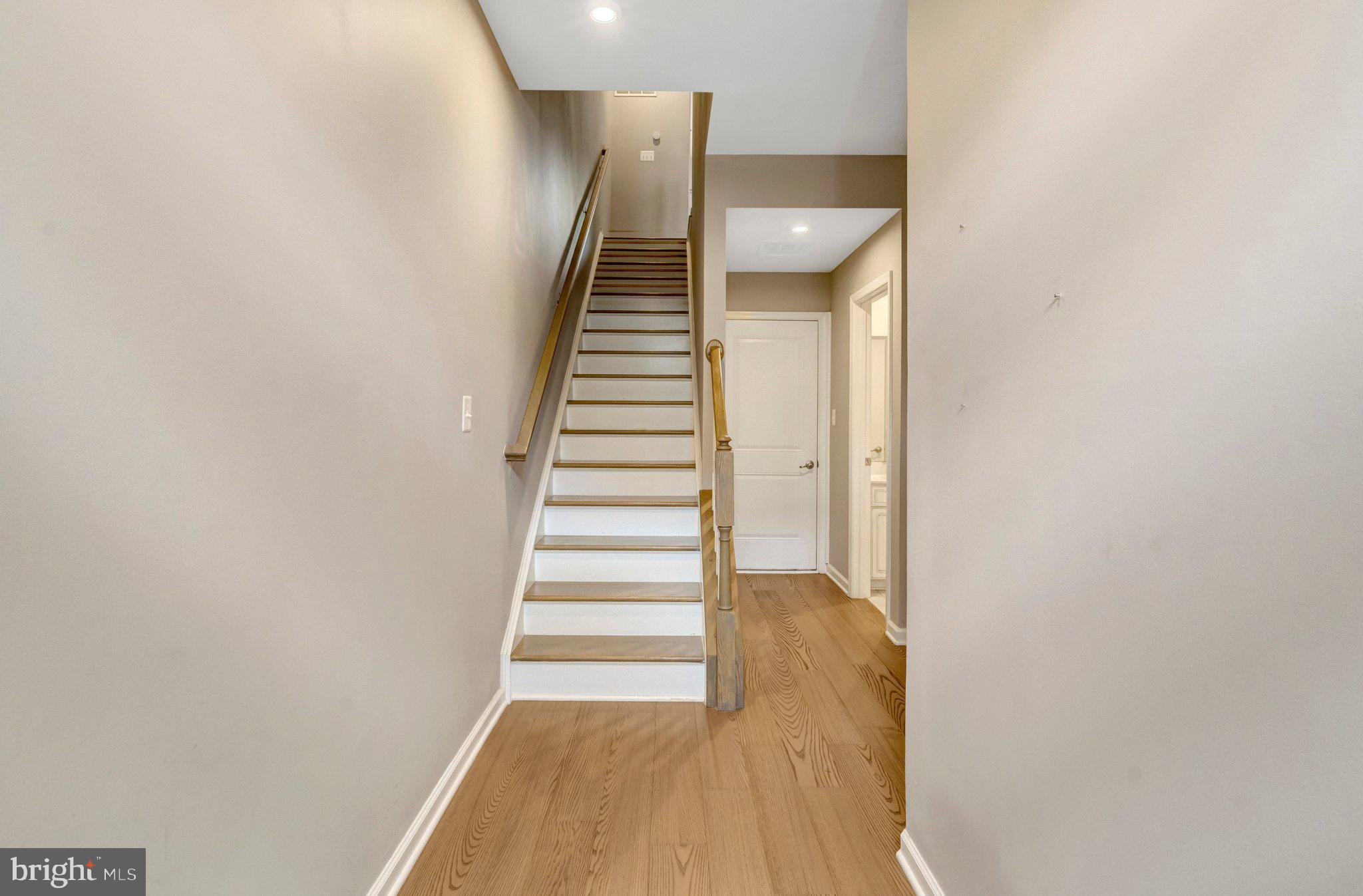43406 Old Ryan Road Ashburn, VA 20148 - Photo 5 of 62 Gallery Image 5