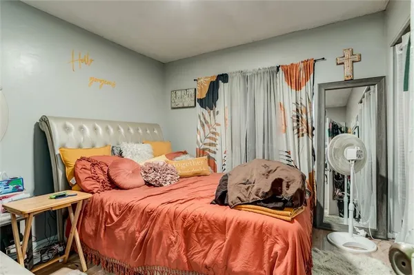 $580,000 | 2713-2715 Benton Boulevard, Kansas City, MO 64128