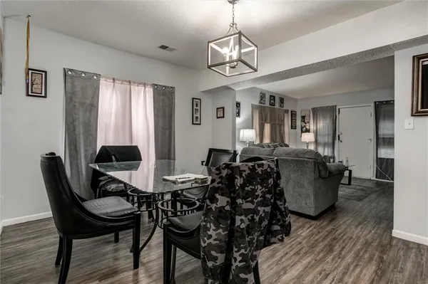 $580,000 | 2713-2715 Benton Boulevard, Kansas City, MO 64128