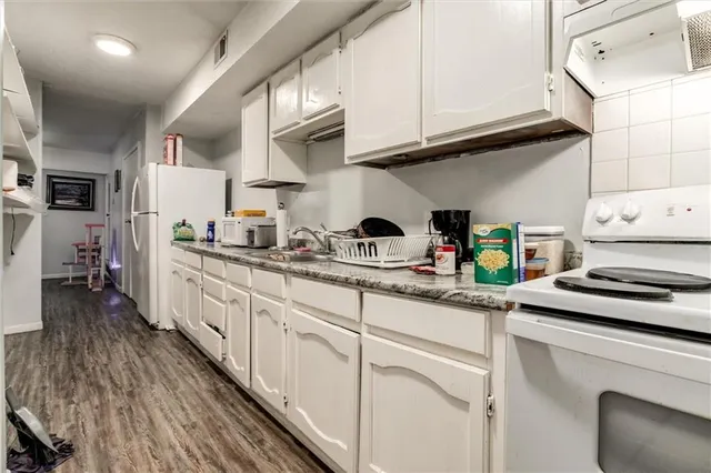 $600,000 | 2713-2715 Benton Boulevard, Kansas City, MO 64128