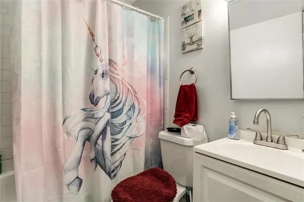 $580,000 | 2713-2715 Benton Boulevard, Kansas City, MO 64128