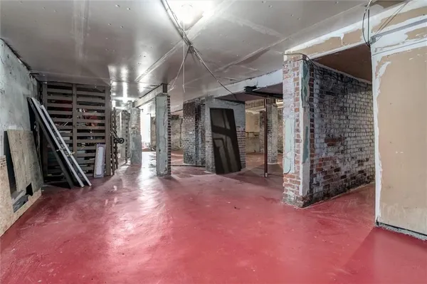 $580,000 | 2713-2715 Benton Boulevard, Kansas City, MO 64128