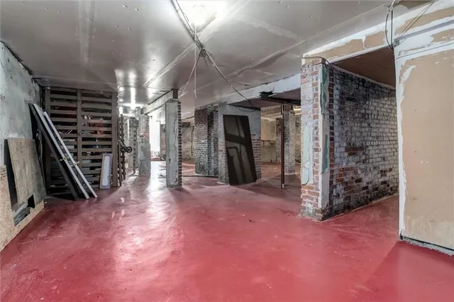 $600,000 | 2713-2715 Benton Boulevard, Kansas City, MO 64128