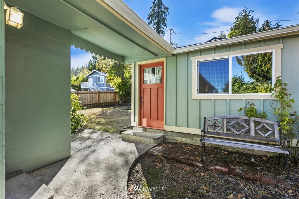 7580 East Grapeview Loop Road Allyn, WA 98524 - Photo 23 of 24