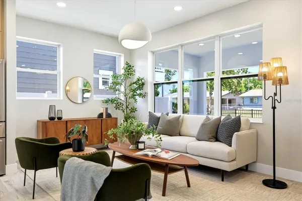 $669,000 | 1044 12th Avenue South, St. Petersburg, FL 33705