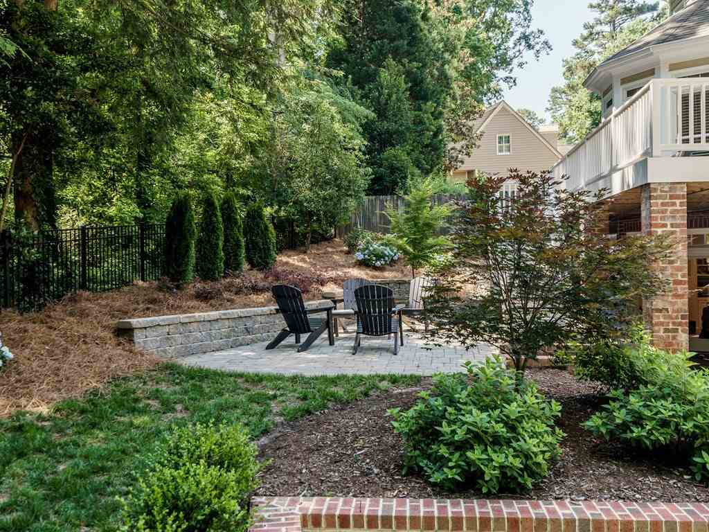 1424 Dogwood Lane Raleigh, NC 27607 - Photo 28 of 30 Backyard