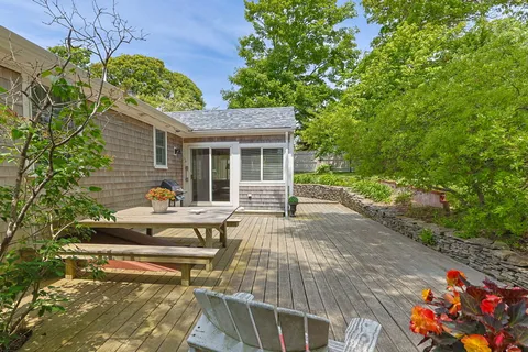$985,000 | 33 Jeanette Road, Chatham, MA 02633