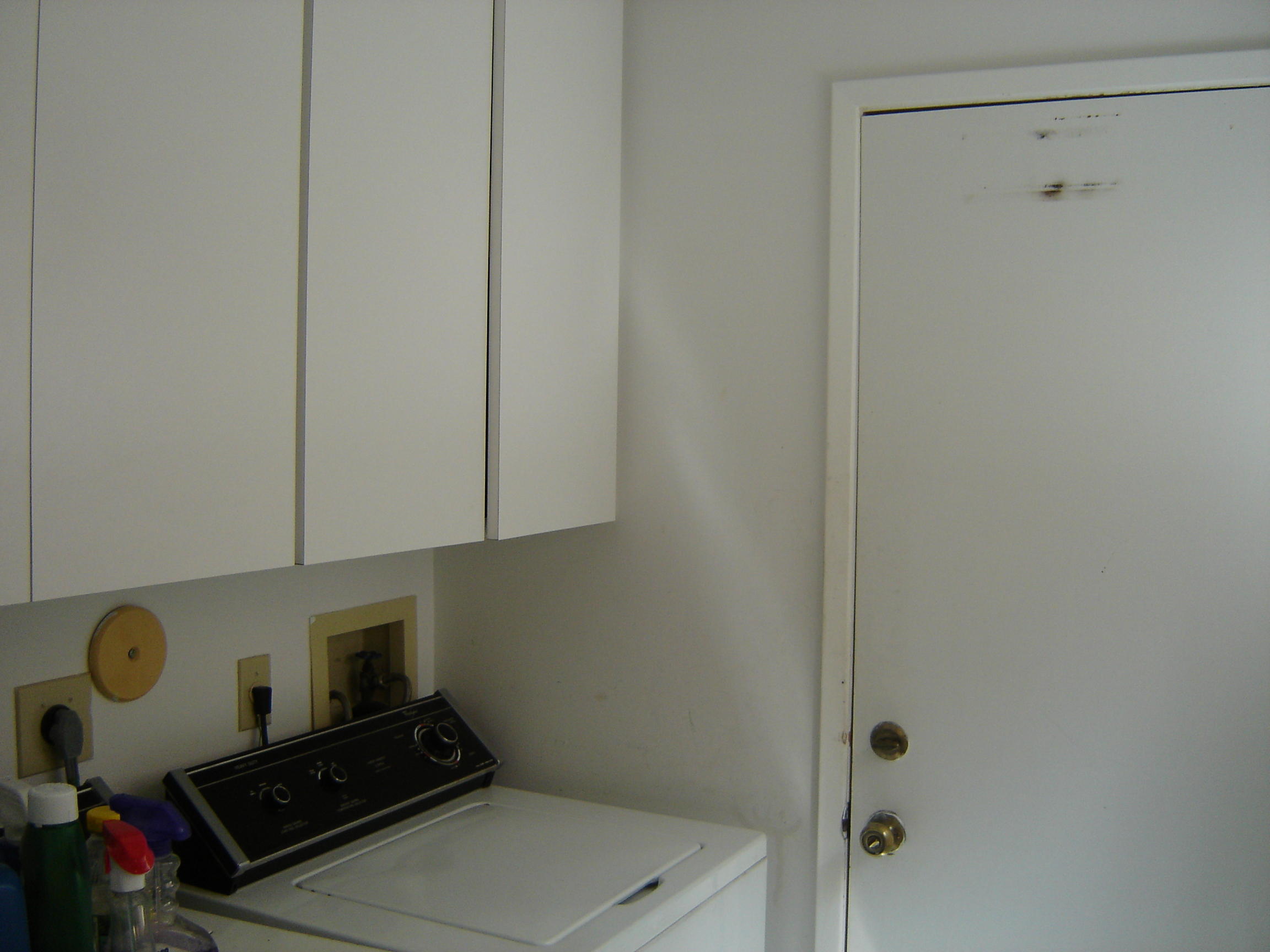 8304 Summerbreeze Lane Boca Raton, FL 33496 - Photo 9 of 22 LAUNDRY ROOM
