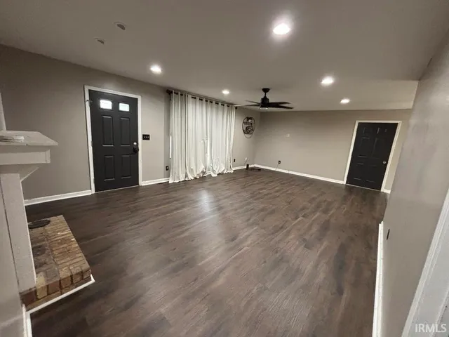 $215,000 | 205 Crestmont Drive, Vincennes, IN 47591