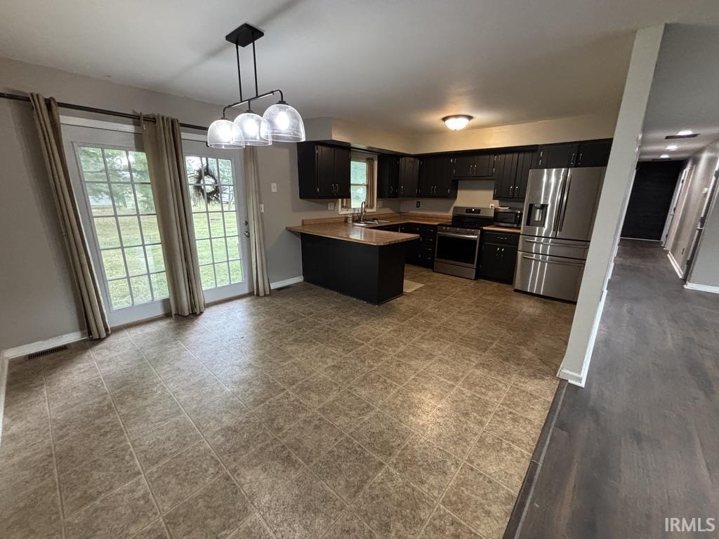 205 Crestmont Drive Vincennes, IN 47591 - Photo 6 of 19