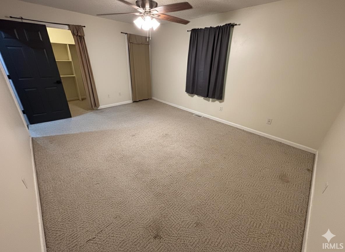 205 Crestmont Drive Vincennes, IN 47591 - Photo 9 of 19