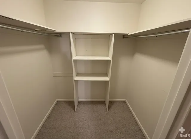 $215,000 | 205 Crestmont Drive, Vincennes, IN 47591