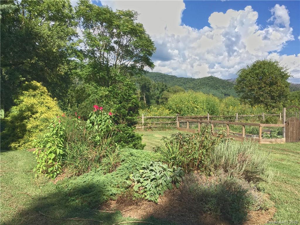 1354 River Road Hot Springs, NC 28743 - Photo 31 of 32 Gallery Image 31